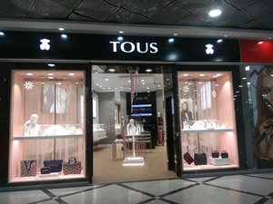 Tous