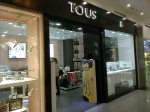 Tous