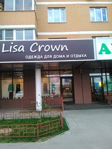 Lisa Crown