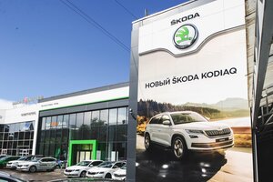 Автосалон Favorit Motors Автопрага Skoda Север — официальный дилер Skoda