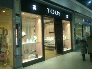 Tous